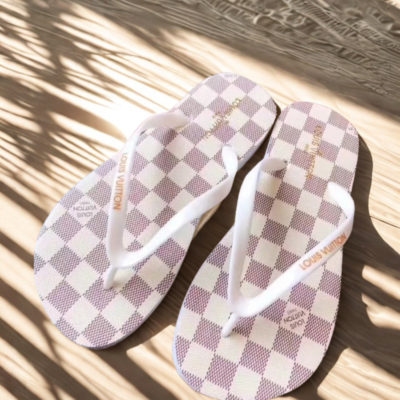 LV | Limited Edition Flip-Flops LYA04042532