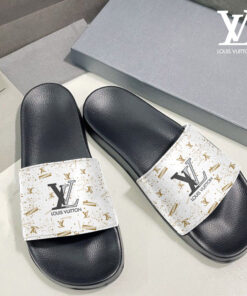 LV | New Limited Edition Unisex Slippers LYA01042518