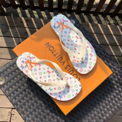 LV | Limited Edition Flip-Flops LYA04042537