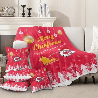 Kansas City Chiefs | Premium Christmas Fleece Blanket & Throw Pillow Combo