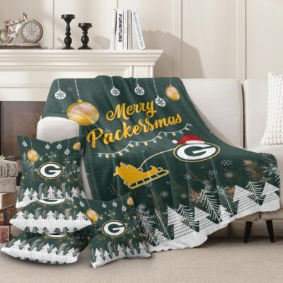 Green Bay Packers | Premium Christmas Fleece Blanket & Throw Pillow Combo