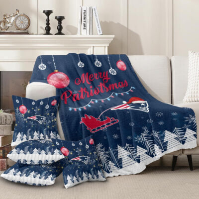 New England Patriots | Premium Christmas Fleece Blanket & Throw Pillow Combo