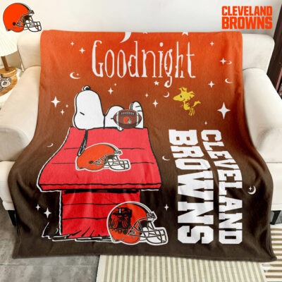 Cleveland Browns | Premium NFL Snoopy Fan Blanket - 30 x 40inch