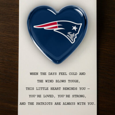 New England Patriots | Premium NFL Pocket Hug