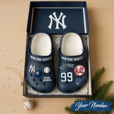 New York Yankees | PREMIUM MLB CLOGS WITH CHARMS