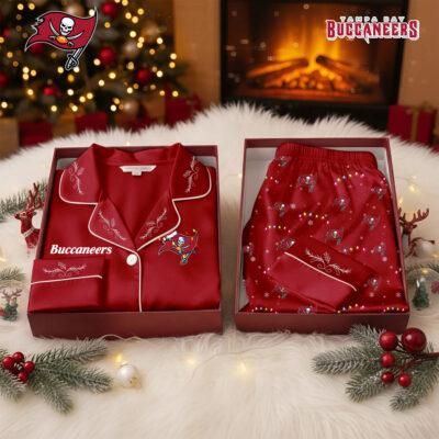 Tampa Bay Buccaneers | Premium NFL Christmas Cozy Pajamas