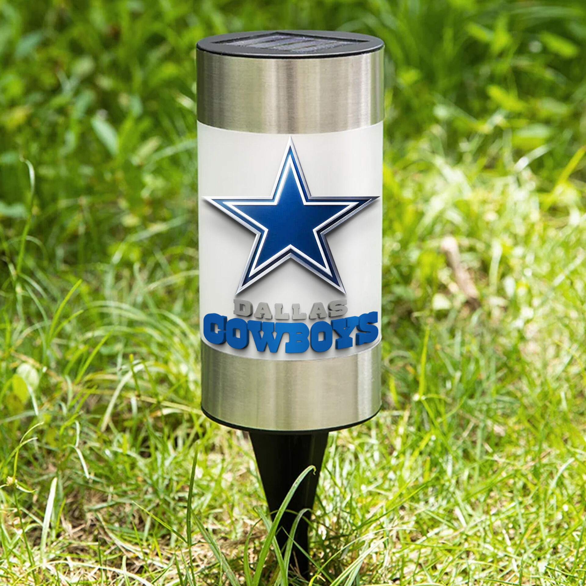 Dallas Cowboys | NFL Waterproof Solar Garden Light