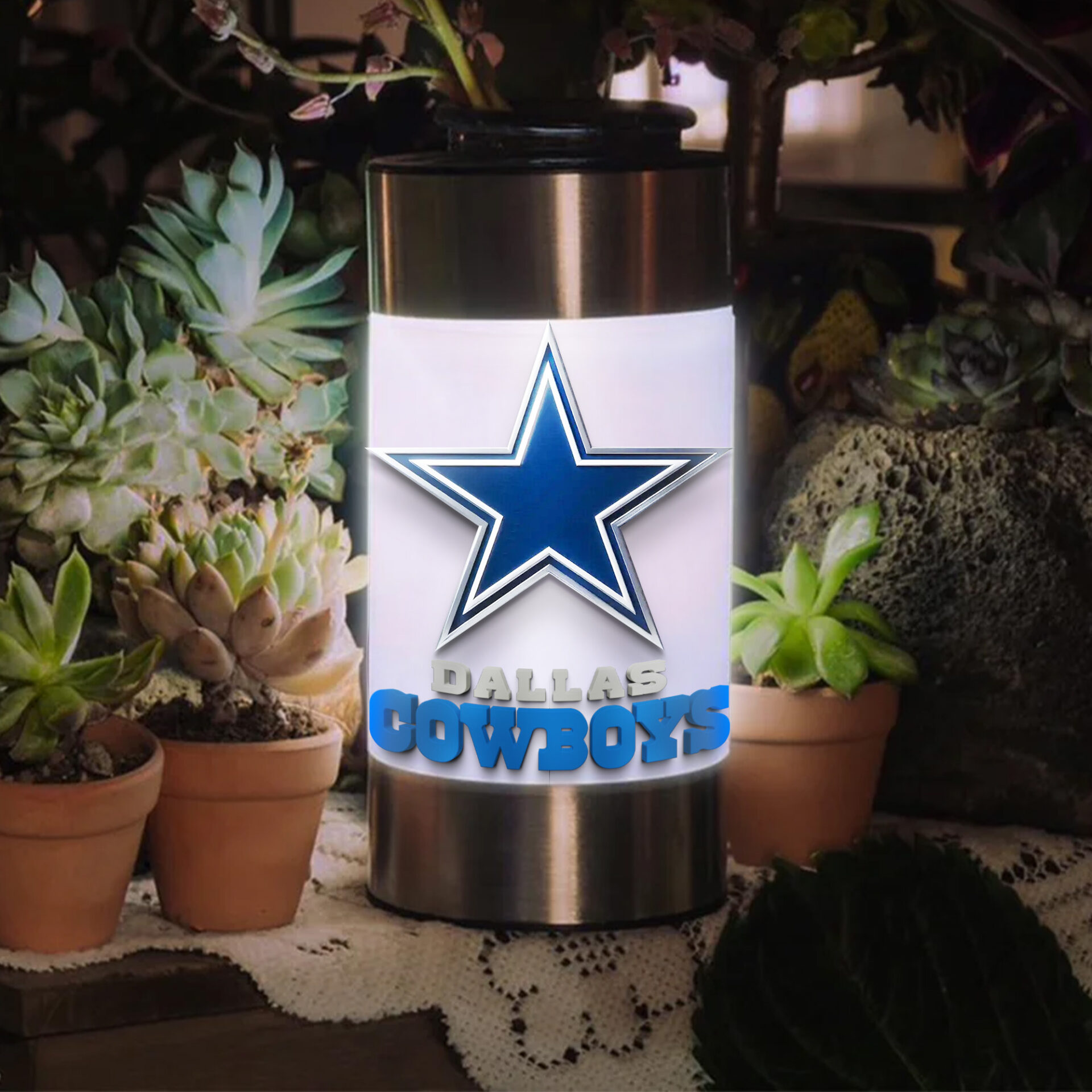 Dallas Cowboys | NFL Waterproof Solar Garden Light - Image 2
