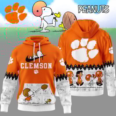 Clemson Tigers | Premium NCAA Snoopy Peanuts Comic Hoodie - XL