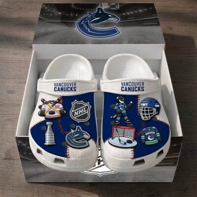 Vancouver Canucks | PREMIUM NHL CLOGS WITH CHARMS - 12 Kid