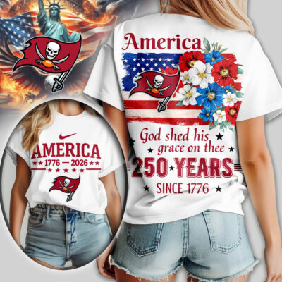 Tampa Bay Buccaneers | Premium NFL America God Shed His Grace On Thee Women Shirt