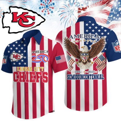 Kansas City Chiefs | Premium NFL Liberty Eagle Patriotic Short-Sleeved Shirt - L